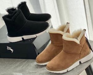 Зимові короткі чоботи з овчини UGG-358