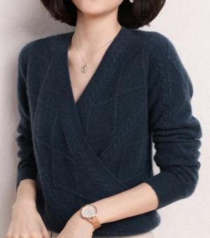 Кашеміровий товстий светр Miu Miu-399 з v-подібним вирізом Slim Fit