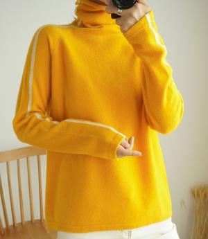 Вільний товстий вовняний светр-водолазка MIU MIU-248